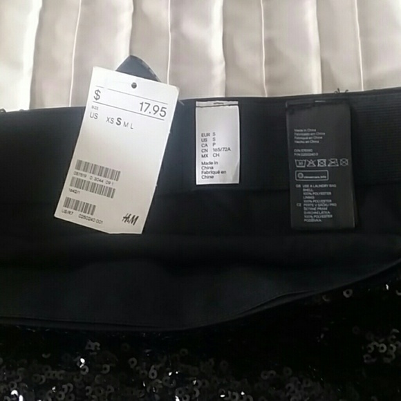 DIVIDED Sexy Black Sequins Miniskirt NWT - Picture 4 of 5